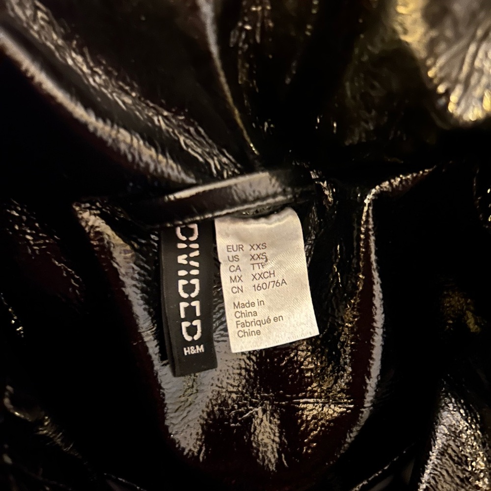 H&M Shiny Black Puffer Vest Gilet Divided size XXS extra extra small Women’s - Picture 9 of 9